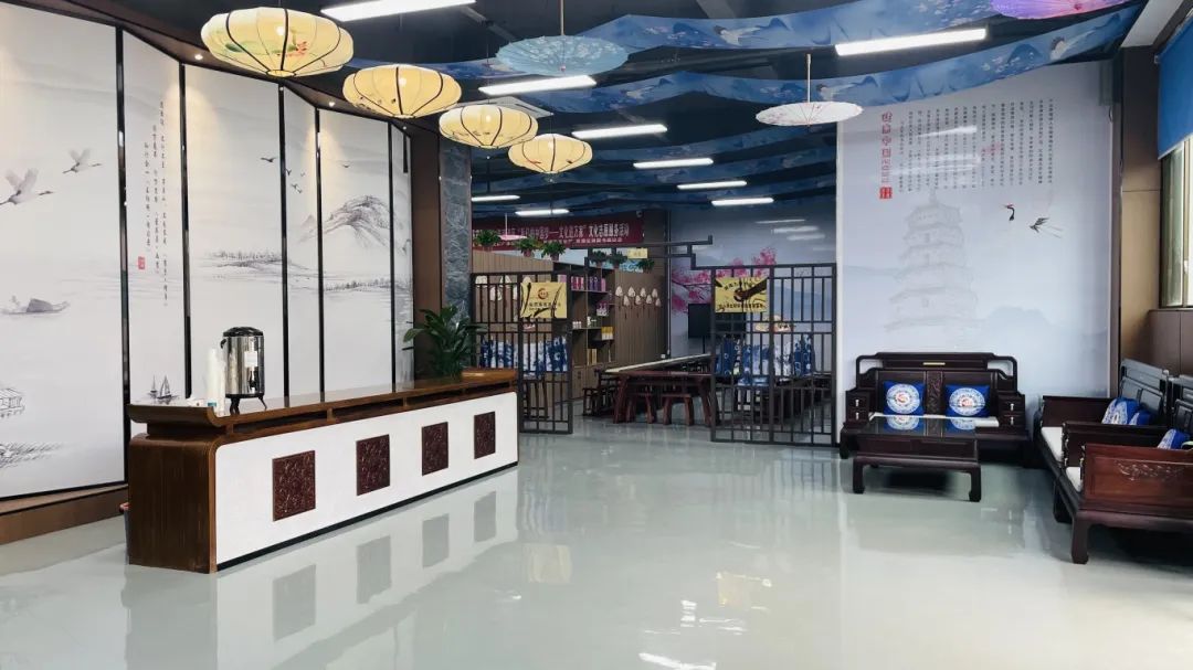 種下梧桐樹(shù)，引得鳳凰來(lái)