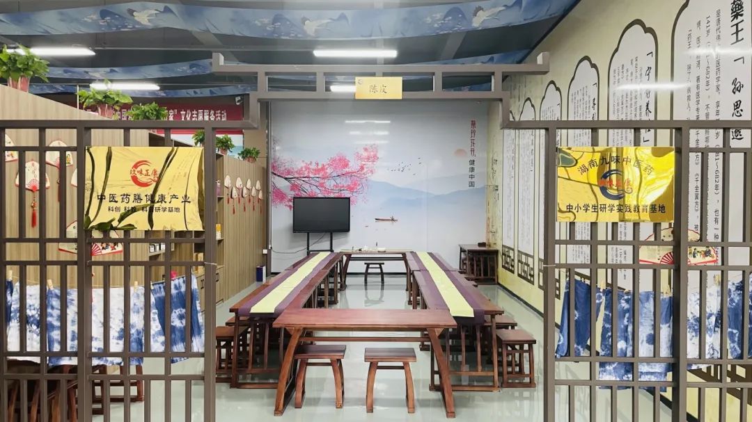 種下梧桐樹(shù)，引得鳳凰來(lái)