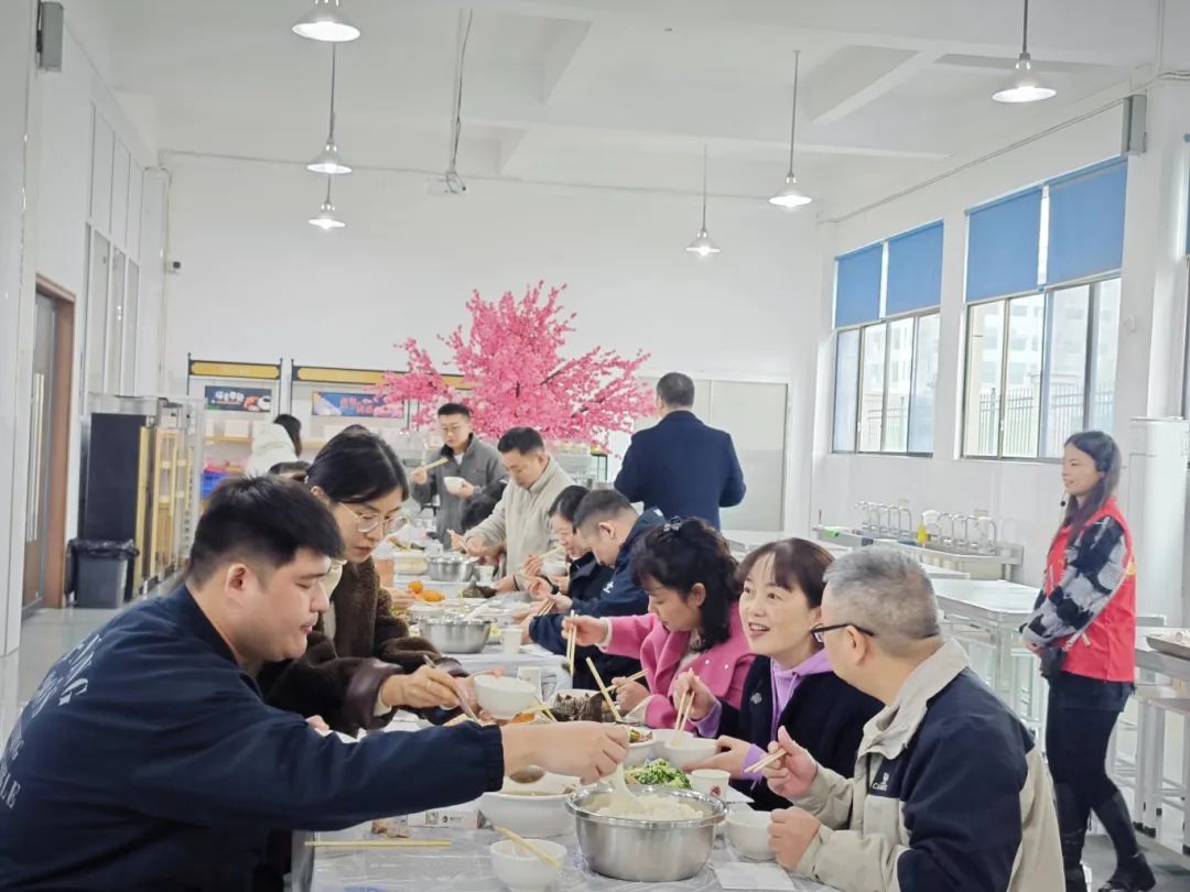 “財(cái)信人壽邵陽中支工會(huì)活動(dòng)”在天香大健康產(chǎn)業(yè)園圓滿舉行